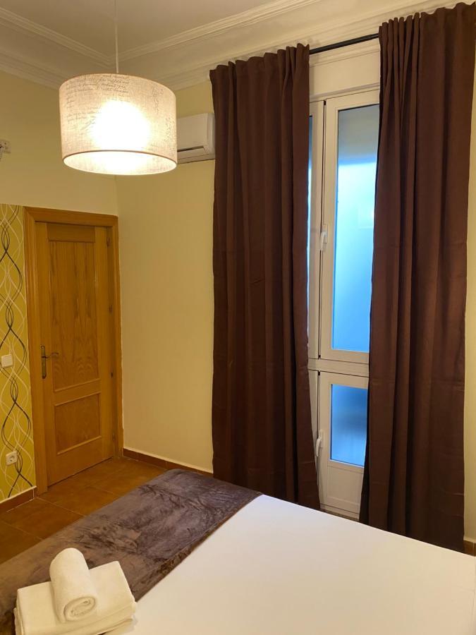 Hostal Alaska Madrid Exterior foto