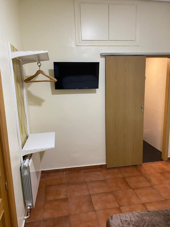 Hostal Alaska Madrid Exterior foto