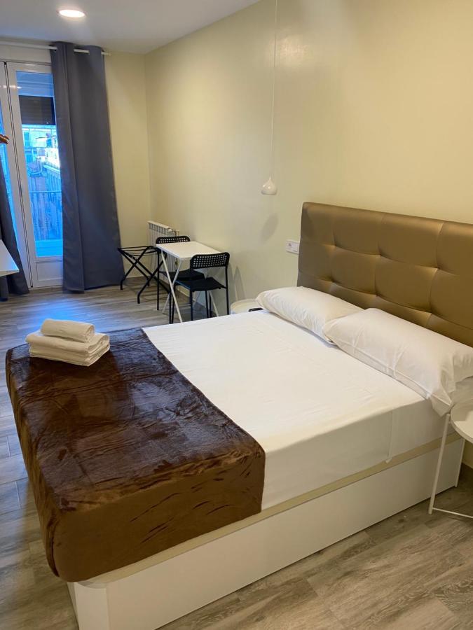Hostal Alaska Madrid Exterior foto
